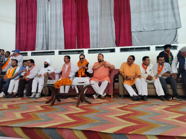 जनता को भ्रमित कर रही कांग्रेस: अजय भट्ट  रुद्रपुर। पहले चरण में उत्तराखंड की पांच लोकसभा सीटों के लिए मतदान होना है