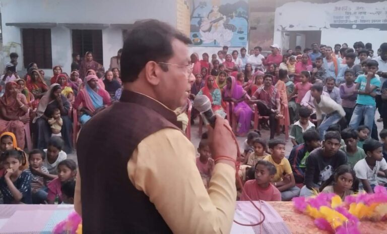 विधायक शिव अरोरा ने लोकसभा प्रत्याशी अजय भट्ट के पक्ष मे सम्पतपुर, केवलगंज, कुंदननगर, मुकरदपुर, मोहनपुर न.2 मे की ताबड़तोड़ नुक्कड़ सभाए, भाजपा के पक्ष मे मतदान की अपील