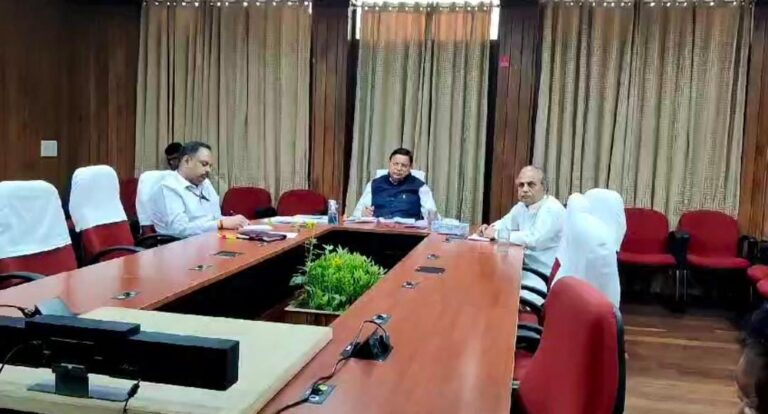 वनाग्नि की घटनाओं पर मुख्यमंत्री धामी सख़्त