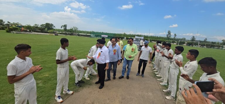 अंडर 14 जिला क्रिकेट लीग प्रतियोगिता का शुभारंभ डीपीएस अकादमी में उद्घाटन मैच जीता
