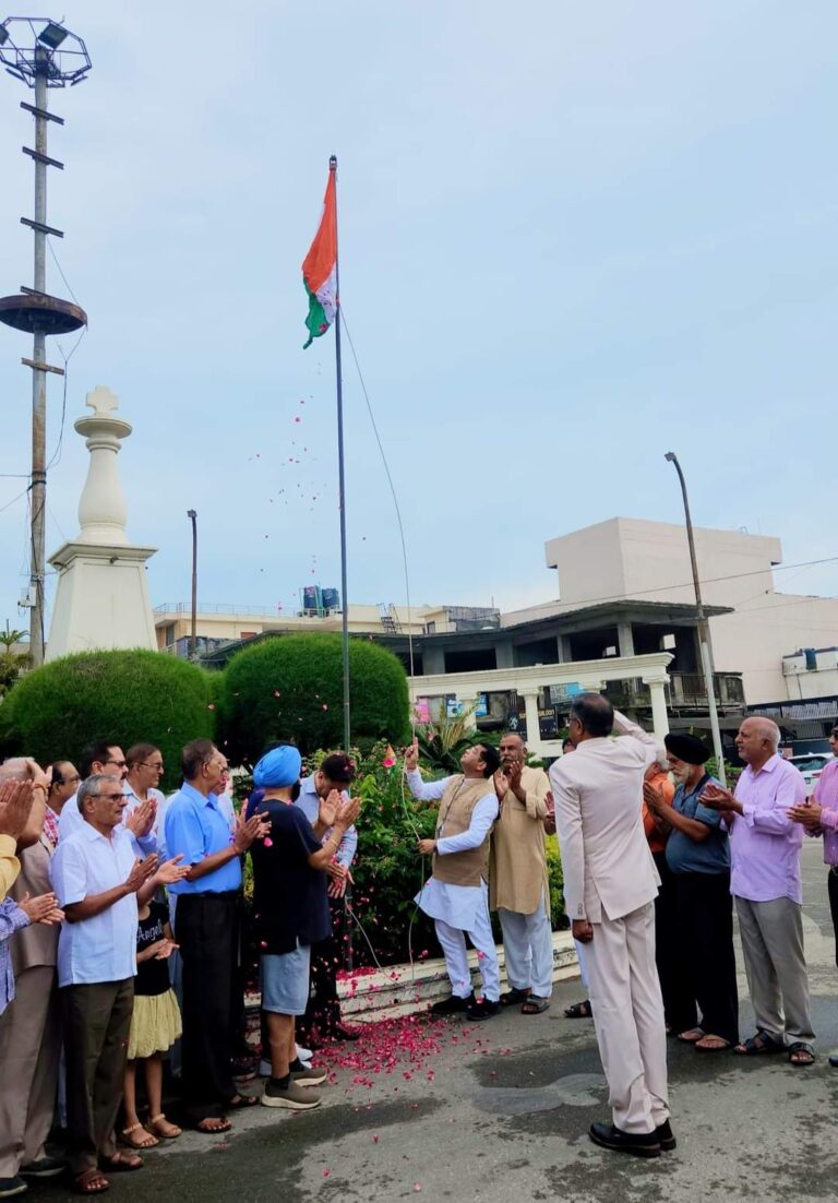 विधायक शिव अरोरा ने 78 वे स्वतंत्रता दिवस के अवसर पर अनेको कार्यक्रम में की शिरकत, विधायक बोले विश्व पटल पर भारत ने बनाई एक अलग पहचान