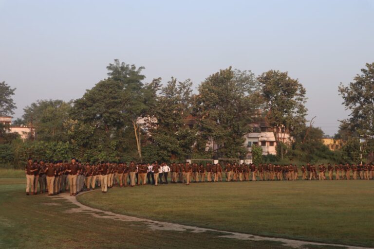 SSP ने पुलिस बल को शारीरिक व मानसिक रूप से चुस्त दुरुस्त रखने के लिए कराई परेड।  दूसरों की सुरक्षा के साथ साथ स्वयं का स्वस्थ होना भी जरूरी