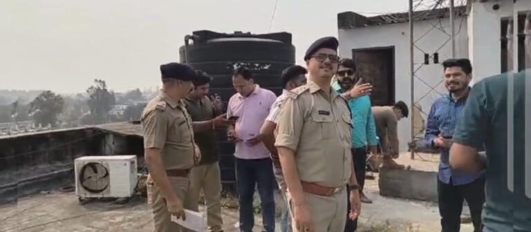 बीजेपी विधायक शिव अरोरा के दफ्तर में घुसने की कोशिश, भागते समय बिल्डिंग से कूदा युवक लगी गम्भीर चोट