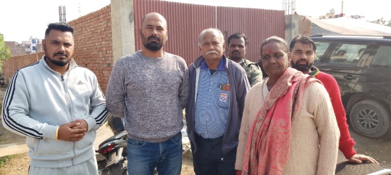 ब्रेकिंग न्यूज़ – रुद्रपुर वार्ड नंबर 2 से पार्षद पद के लिए राजेश यादव ने की निर्दलीय दावेदारी   रुद्रपुर बहुत जोर और दम लगाने के बाद वार्ड नंबर 2 निर्दलीय प्रत्याशी राजेश यादव जी जोरो सोरों से चुनाव लड़ने की तैयारी में जुटे