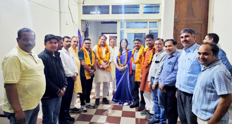 प्रांत समन्वयक नियुक्त होने पर पदम शर्मा एवं श्वेता तिवारी का किया स्वागत