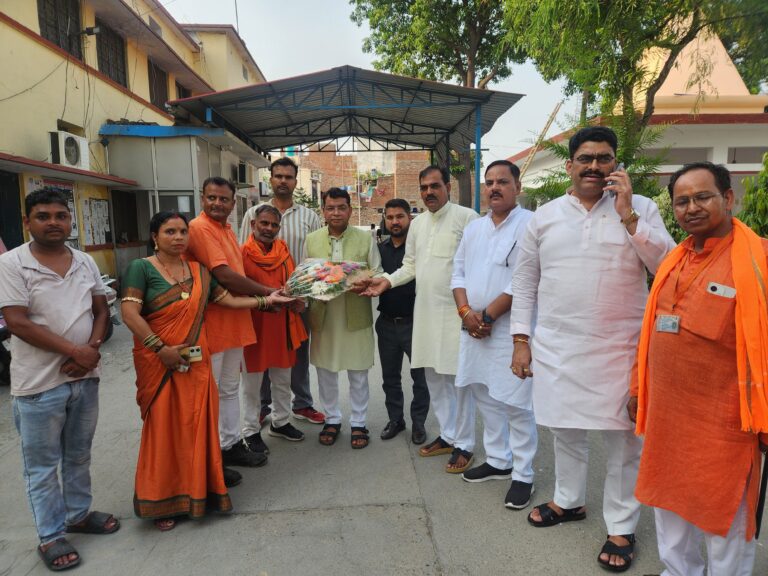 विधायक शिव अरोरा की लव जिहादियों को ललकार बाज आ जाये, देवभूमि उत्तराखंड की पवित्र भूमि पर नही चलेगा लव जिहाद नाबालिक लड़की की बरामदगी पर पुलिस के कार्यशैली की सराहना