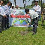 विश्व पर्यावरण दिवस के अवसर पर जिलाधिकारी नितिन सिंह भदौरिया ने पौधो का रोपण किया व सभी को पर्यावरण दिवस की बधाई दी