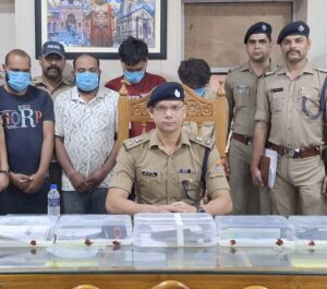 एसएसपी मणिकांत मिश्रा के कुशल नेतृत्व के दिख रहा असर   ऊधमसिंहनगर पुलिस ने किया करोड़ों की ठगी करने वाले शातिर गैंग का पर्दाफाश, चार गिरफ्तार