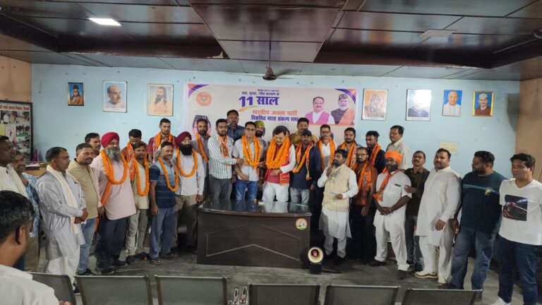 वरिष्ठ कांग्रेसी नेता जसविंदर सिंह मानकिया भाजपा में हुए शामिल, पूर्व विधायक राजेश शुक्ला की उपस्थिति में जताया भाजपा नेतृत्व पर विश्वास