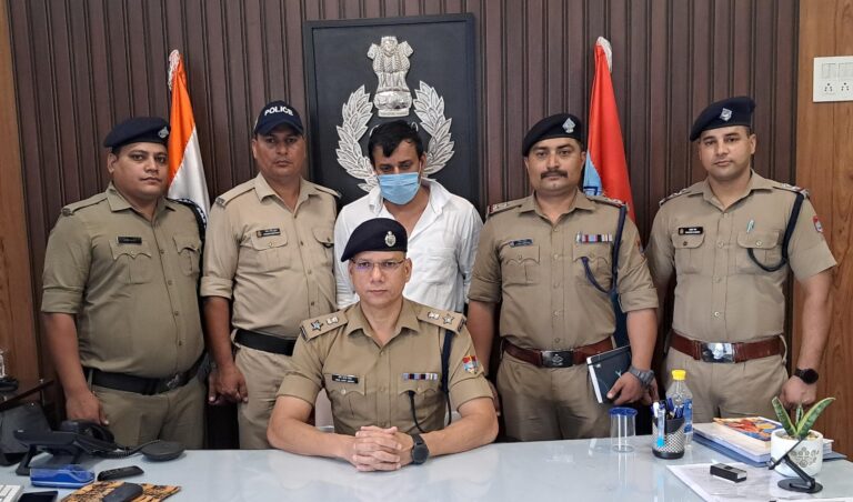 एसएसपी मणिकांत मिश्रा का एक्शन, उधमसिंहनगर पुलिस ने अपराधियों पर कसा शिकंजा !  उधमसिंहनगर पुलिस की जोरदार कार्रवाई