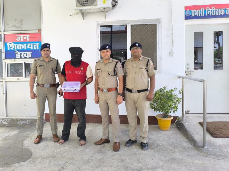 आगामी त्रिस्तरीय पंचायती चुनावो में शांति व्यवस्था के मद्देनजर अपराधिक गतिविधियों में लिप्त अभियुक्तों के खिलाफ उधमसिंहनगर पुलिस की कार्यवाही जारी 01 पिस्टल .32 बोर व 01 जिंदा कारतूस के साथ अभियुक्त को किया गिरफ्तार 