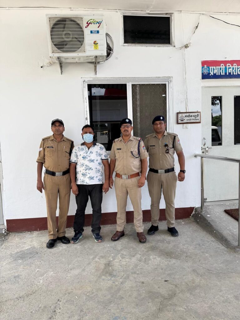  वरिष्ठ पुलिस अधीक्षक  जनपद उधम सिंह नगर   द्वारा आगामी त्रिस्तरीय पंचायती चुनाव   सकुशल संपन्न कराए जाने के दृष्टिगत जनपद में वारंटियो एवं विभिन्न अभियोगों में वांछित अभियुक्त गणों के विरुद्ध कार्यवाही किए जाने के आदेश