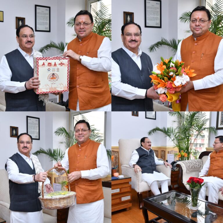 आपातकाल के लिए सीएम धामी ने एक और हेलिकॉप्टर की मांग की   सीएम धामी केंद्रीय स्वास्थ्य मंत्री से मिले   राज्य में स्वास्थ्य सेवाओं को बढ़ाने की भी मांग की