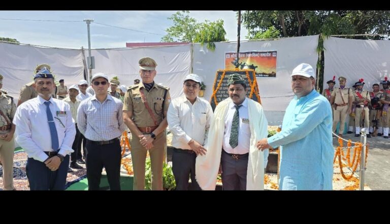 सैनिकों के सम्मान में अग्रणी है धामी सरकारः महापौर – कारगिल विजय दिवस पर महापौर ने शहीदों को किया नमन