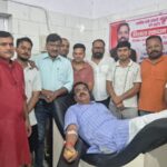 स्वर्गीय बंटी कोली के जन्म दिवस पर किया गया ब्लड डोनेशन का आयोजन