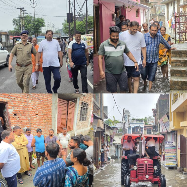 महापौर ने जलभराव का लिया जायजा हरसंभव मदद का दिलाया भरोसा