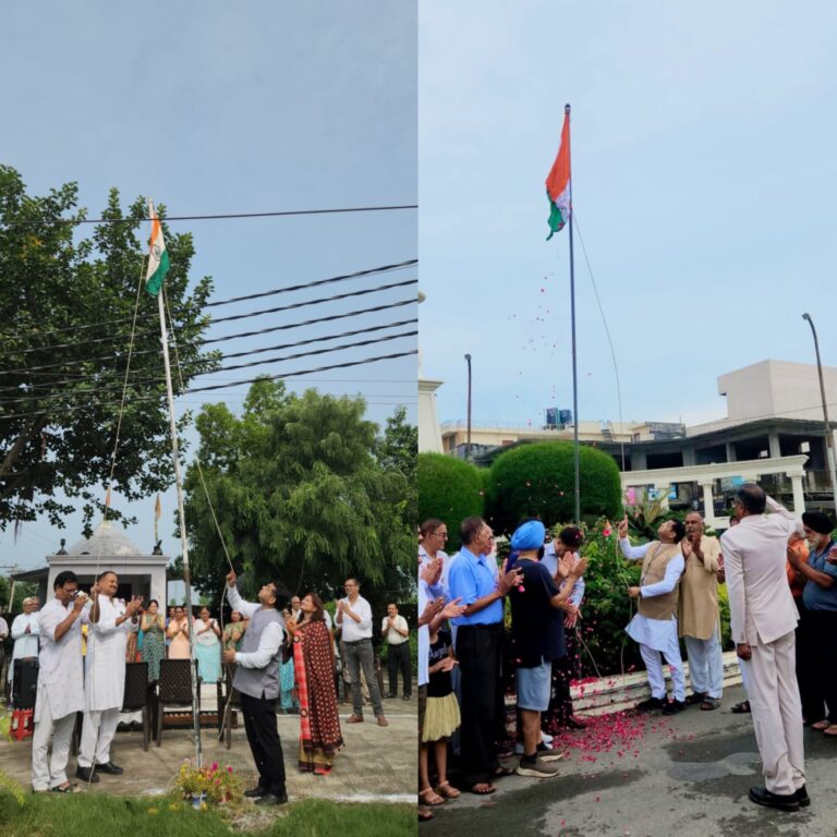 स्वतंत्रता दिवस के अवसर पर विधायक शिव अरोरा ने अनेको स्थान पर आयोजित कार्यक्रम मे शामिल होकर किया ध्वजारोहण विधायक अरोरा ने 79वे स्वतंत्रता दिवस की क्षेत्रवासियो को दी शुभकामनायें