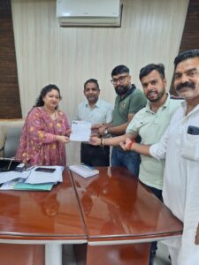 व्यापार मंडल ने राज्यकर विभाग से मांग की है कि ठेकेदारों को त्रिमासिक नोड्यूज उपलब्ध करवाया जाए, मिले संयुक्त आयुक्त से। संयुक्त आयुक्त ने भरोसा दिया।