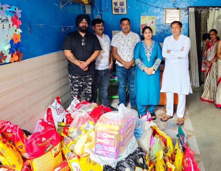 संस्कार पब्लिक स्कूल द्वारा पंजाब बाढ़ हेतु राहत सामाग्री एकत्र, भेजी जिदंगी जिंदाबाद के माध्यम से पंजाब