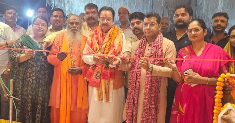 भदईपुरा मे सांसद अजय भट्ट व विधायक शिव अरोरा ने सयुंक्त रूप से फीता काटकर किया रामलीला का उद्धघाटन