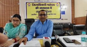 तहसील दिवस में आई समस्याओं को अधिकारी गंभीरता से लेते हुए त्वरित निस्तारित करना सुनिश्चित करें यह निर्देश अपर जिलाधिकारी पंकज उपाध्याय ने बुधवार को ब्लॉक सभागार गदरपुर में आयोजित तहसील दिवस में अधिकारियों को दिये।