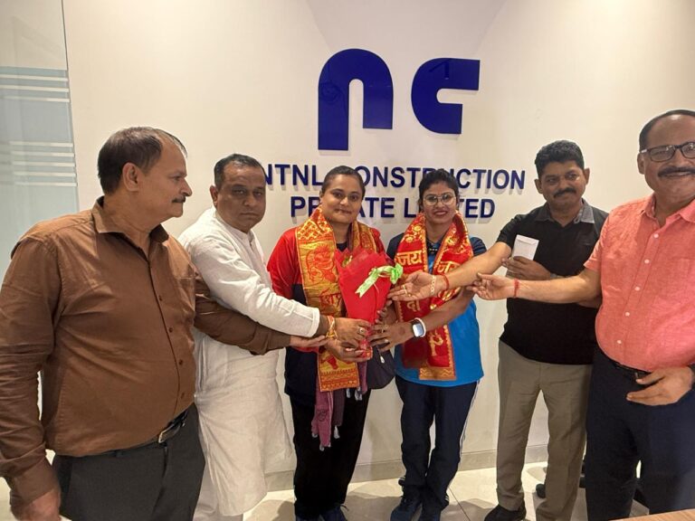 रुद्रपुर – अंतरराष्ट्रीय दिव्यांग खिलाड़ियों को डिसेबल्ड स्पोर्ट्स सोसाइटी ने आर्थिक सहायता प्रदान की और उनके उज्जवल भविष्य की कामना की।