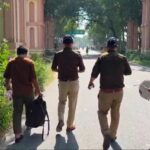 एसएसपी मणिकांत मिश्रा का अपराधियों के विरुद्ध सख्त रुख  थाना गदरपुर पुलिस ने ढोल नगाड़ों के साथ आदतन अपराधी को किया जिलाबदर