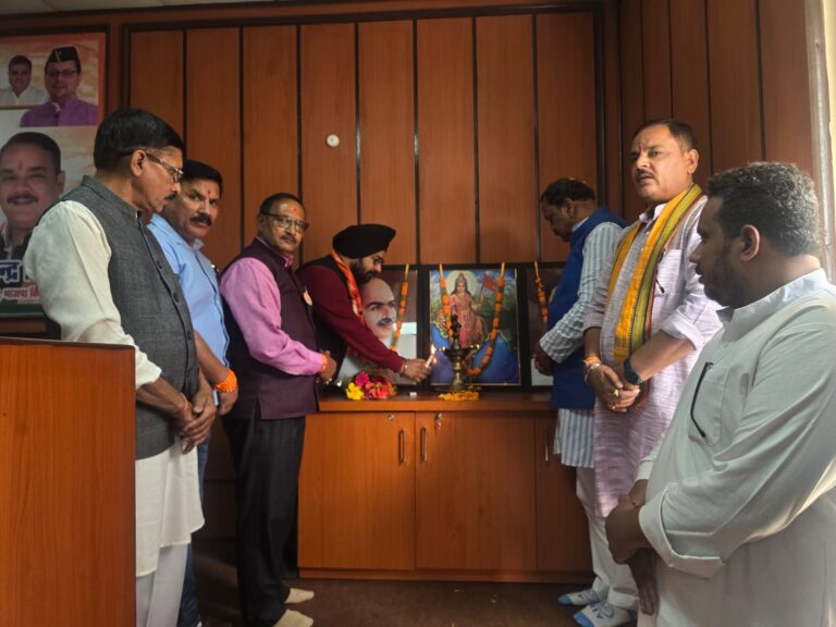 भाजपा किसान मोर्चा के प्रदेश अध्यक्ष महेंद्र सिंह नेगी जी का रुद्रपुर में भव्य स्वागत