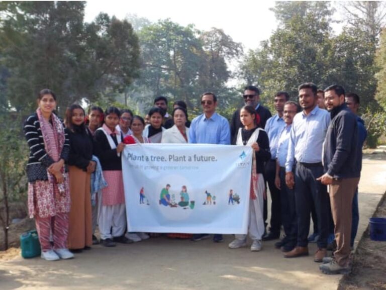 राजकीय बालिका इंटर फाज़लपुर महरौला में सीएसआर के अंतर्गत वृक्षारोपण एवं निर्माण संबंधी कार्यक्रम संपन्न