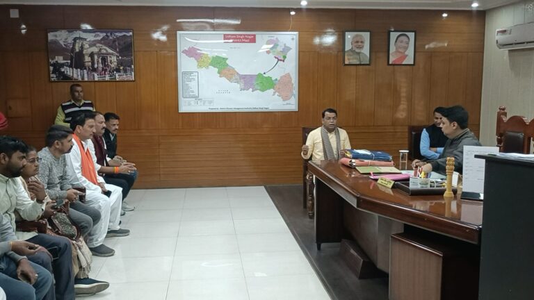 विधायक शिव अरोरा के प्रयास लाये रंग जिला अधिकारी से वार्ता के बाद प्राधिकरण ने संशोधित आदेश किया जारी नजूल, दानपात्र पहले से मकान बनाकर रह रहे 30 हजार परिवारों क़ो बिजली कनेक्शन हेतु मानचित्र स्वीकृत कराने की अनिवार्यता क़ो किया समाप्त