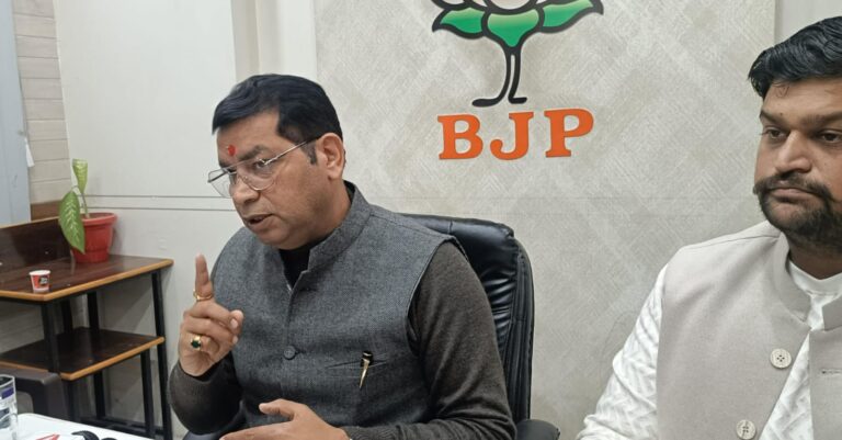 अपने हिन्दू धर्म आस्था के लिये जेल जाना पड़ा तो उसके लिये भी तैयार है शिव अरोरा विधायक बोले न्यायालय का सम्मान करते है मगर आस्था के केंद्र पर ऐसे भू माफिया के कब्जे यह रुद्रपुर मे किसी सूरत मे नही होने देंगे