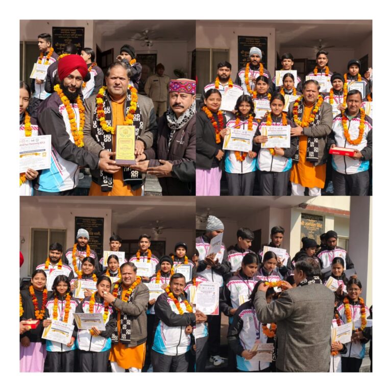 महापौर ने मेडल जीतकर लौटे खिलाड़ियों को किया सम्मानित  हैदराबाद में रुद्रपुर के खिलाड़ियों ने जीते 14 पदक