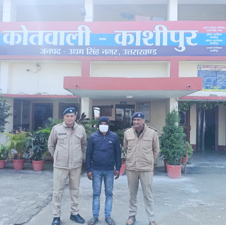 कोतवाली पुलिस ने फरार चल रहे लूट के वारंटी अभियुक्त को गिरफ़्तार किया