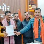 वरिष्ठ नेता कस्तूरी लाल तागरा को मिला लोकतंत्र सेनानी सम्मान महापौर विकास शर्मा के प्रयास प्रयास लाये रंग शासन ने की सम्मान और पेंशन देने की संस्तुति