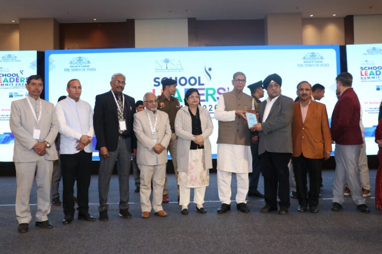 दिल्ली पब्लिक स्कूल, रुद्रपुर के चेयरमैन को मिला राष्ट्रीय नेतृत्व सम्मान