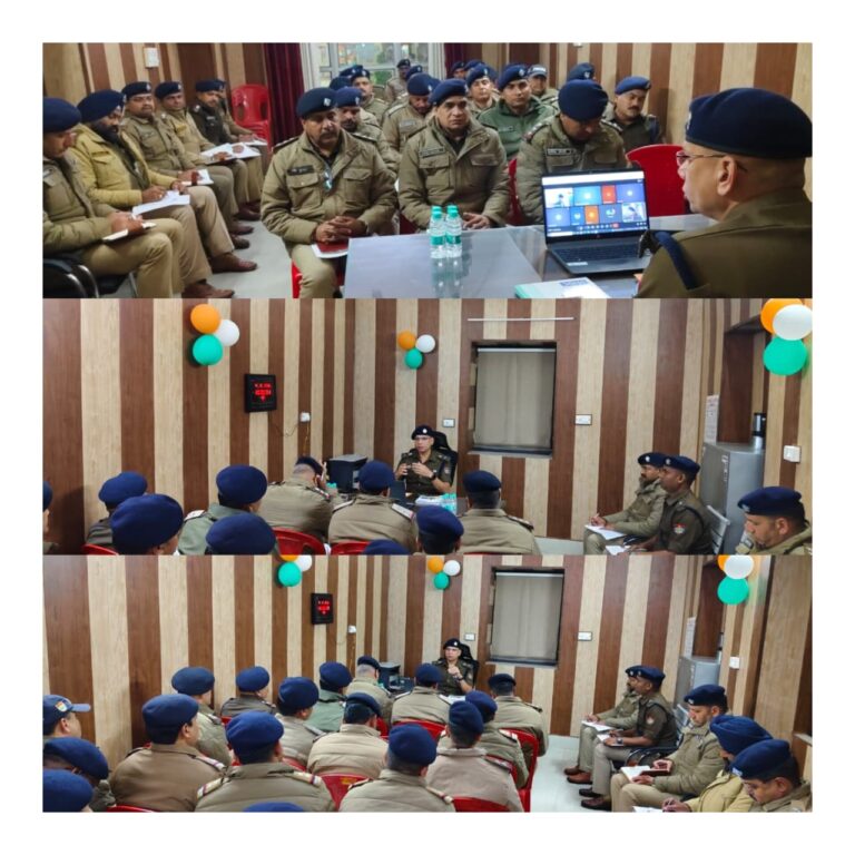 देर रात एसएसपी मणिकांत मिश्रा पहुंचे कोतवाली काशीपुर सर्किल काशीपुर व बाजपुर के समस्त अधिकारियों, थाना व चौकी प्रभारियों के साथ की विस्तृत समीक्षा बैठक