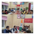 सीएम के कार्यक्रम को भव्य और दिव्य बनाने के लिए महापौर ने जिला प्रशासन के साथ बनाई रूपरेखा  जोरदार रोड शो के साथ होगा सीएम धामी का स्वागत