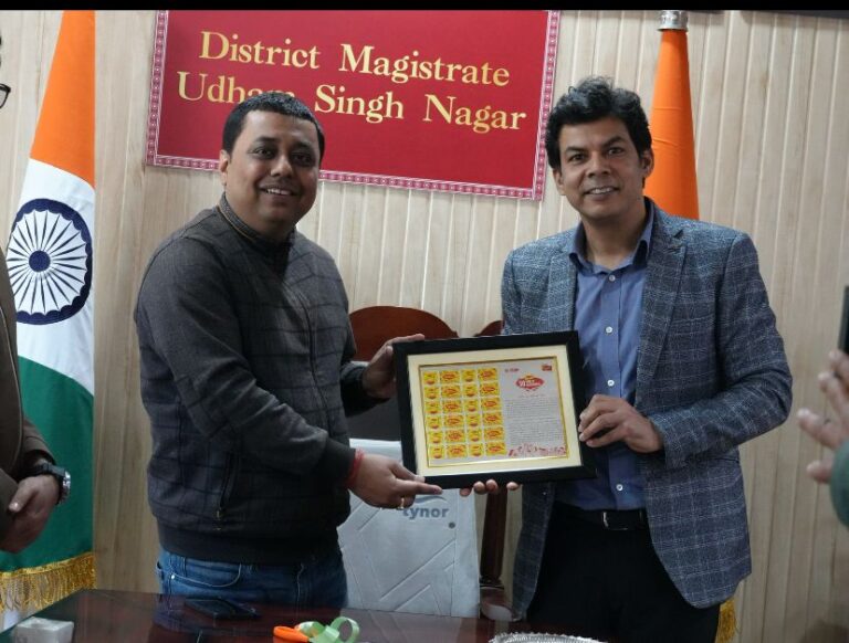 50 साल। एक राष्ट्र। मैगी के अनगिनत ‘साथ होने के पल’ अब आधिकारिक तौर पर प्रमाणित।  मैगी के भारत में 50 साल पूरे करने पर जारी स्मारक डाक टिकट