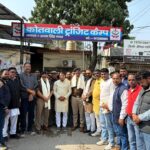 एक ओर लव जिहादी सलाखो के पीछे! विधायक शिव आरोरा की तत्परता के चलते हिन्दू नाबालिक लड़की की हुई सकुशल वापसी, विधायक शिव अरोरा ने ट्रांजिष्ट थाने मे पुलिस की टीम को शाल ओढ़ाकर किया सम्मानित