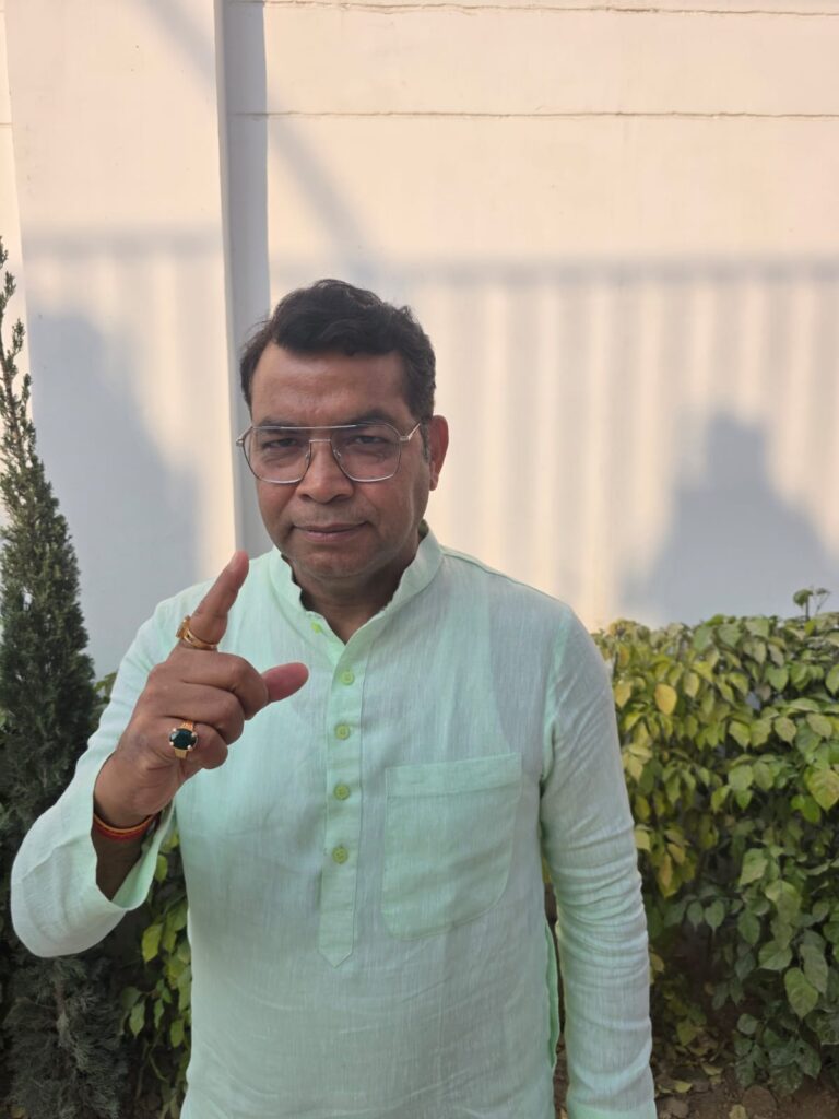 विधायक शिव अरोरा बोले लाखो हिन्दुओ की आस्था का केंद्र प्राचीन अटरिया देवी मन्दिर क्षेत्र मे लगातार मना करने के बाद नमाज पढ़ना लेड जिहाद को बढ़ावा देने की ओर इशारा करता है! रुद्रपुर में ऐसी मानसिकता को बिल्कुल स्वीकार नहीं किया जायेगा