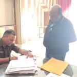 नैनीताल उच्च न्यायालय के आदेश पर अनूप अग्रवाल अपने बयान दर्ज कराने काशीपुर कोतवाली पहुंचे