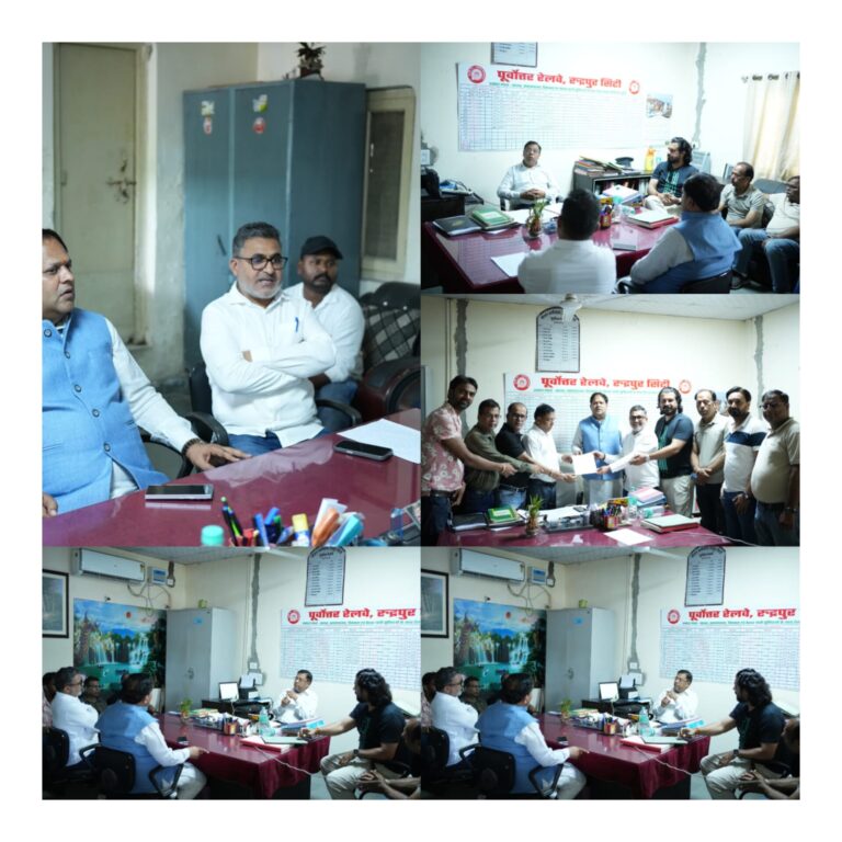 गरीब रथ ट्रेन पुनः संचालित करने की मांग को लेकर रेलवे अधिकारियों को सौंपा ज्ञापन महापौर के नेतृत्व में रेलवे अधिकारियों से मिला प्रतिनिधि मण्डल