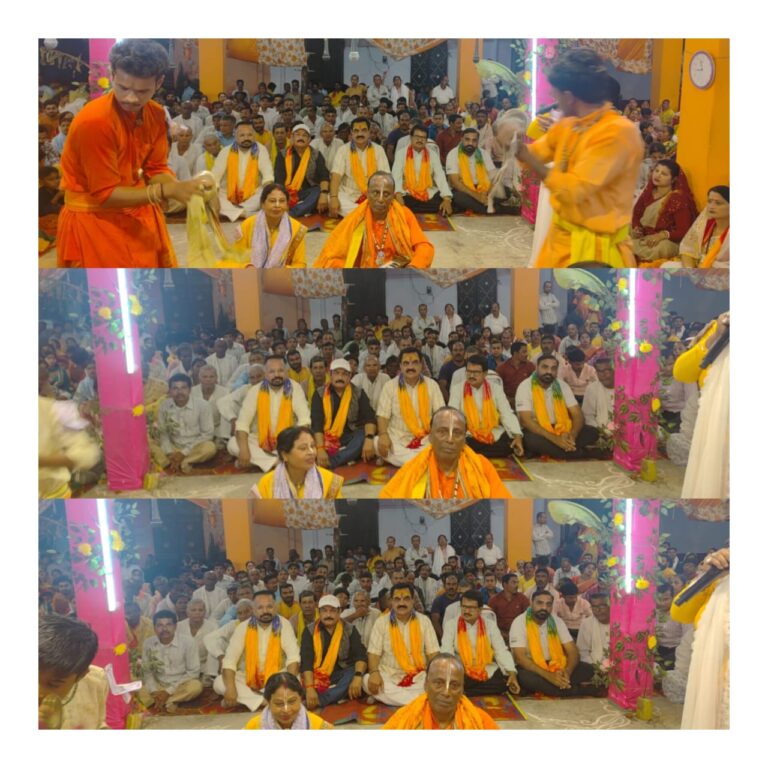 रुद्रपुर । मुखर्जी नगर जगतपुरा में सार्वजनिक मां काली पूजा कमेटी के तत्वाधान में आयोजित   अखंड महानाम संकीर्तन महोत्सव में भक्ति और श्रद्धा की अविरल धारा बही