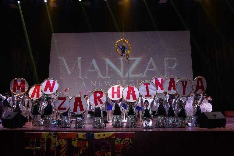 नन्हे कदमों की बड़ी उड़ान: डीपीएस में आयोजित हुआ प्री-प्राइमरी ग्रेजुएशन डे और फाउंडेशन डे का भव्य आयोजन