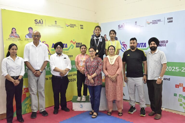 रुद्रपुर में खेलो इंडिया अस्मिता फेंसिंग सिटी लीग का सफल आयोजन नन्हे तलवारबाजों ने दिखाया दम