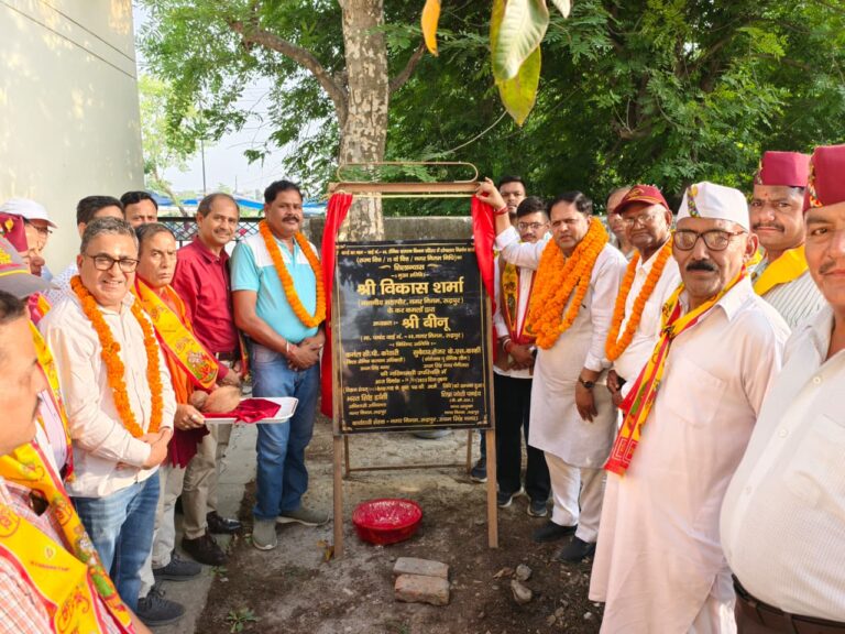 पूर्व सैनिकों के सम्मान में नगर निगम ने दी सौगात  सैनिक कल्याण विभाग परिसर में चार लाख की लागत से बनेगा आधुनिक शौचालय