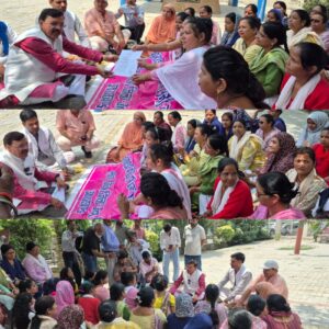 किच्छा अंबेडकर पार्क में अपनी विभिन्न मांगों को लेकर धरना दे रही आंगनबाड़ी कार्यकर्ता बहनों से पूर्व विधायक राजेश शुक्ला ने धरना स्थल पहुंचकर उनकी समस्याओं को गंभीरता से सुना एवं उनके समाधान के लिए हरसंभव सहयोग का भरोसा भी दिलाया