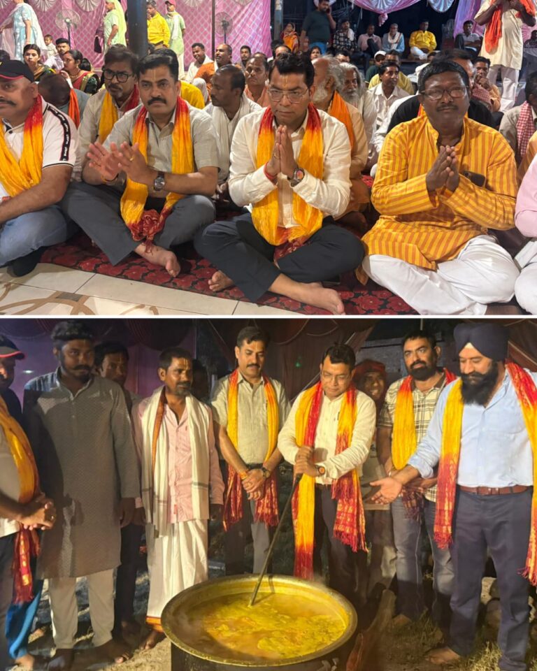 खानपुर न.1 मे आयोजित अखण्ड नाम सकीर्तन मे शामिल हुऐ विधायक शिव अरोरा