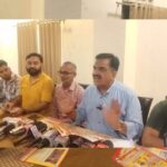 शनिवार को समय साय 7 बजे इण्डियन पब्लिक स्कूलनि.. स्कूलानि चामुकादे का देवी मंदिर पर भव्य श्री श्याम कृपा महोत्सव का आयोजन किया जा रहा है जिसमें प्रख्याट भजन गापर नरेश सेनी-गुरुग्राम, राधा खुशबू- वृदावन, संजू पागल-हापुड से पहुंचकर श्री श्याम वावा का गुणगान करेगे एवं तमाम धर्माचाय सन्ह महात्मा कार्यक्रम में पहुंचकर आशेविाद प्रदान करेंगे।