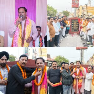 सिंह कालोनी में महापौर ने दी 26 लाख के विकास कार्यों की सौगात  सीसी सड़क एवं नाली निर्माण और स्वर्गीय हरिराज सिंह चौहान स्मृति द्वार का शिलान्यास